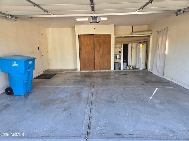 3033 E SIESTA Lane, Phoenix, AZ 85050