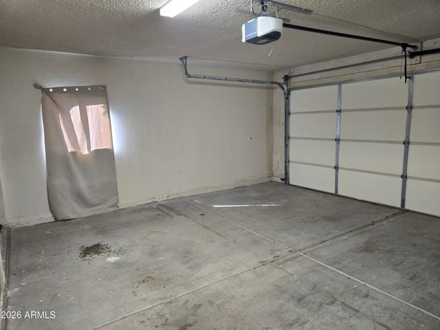 3033 E SIESTA Lane, Phoenix, AZ 85050