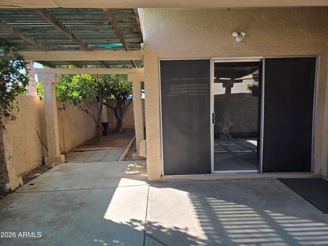 3033 E SIESTA Lane, Phoenix, AZ 85050