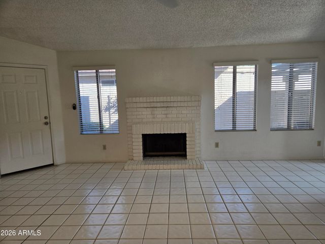 3033 E SIESTA Lane, Phoenix, AZ 85050