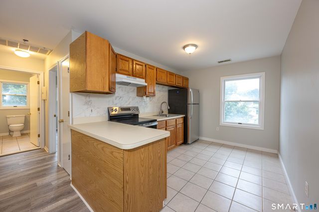 799 Foxon Road, East Haven, CT 06513
