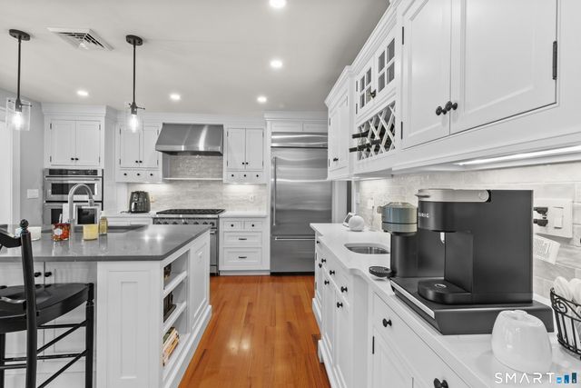 23 Olmstead Lane, Ridgefield, CT 06877