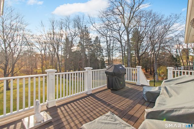 23 Olmstead Lane, Ridgefield, CT 06877