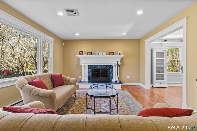 23 Olmstead Lane, Ridgefield, CT 06877