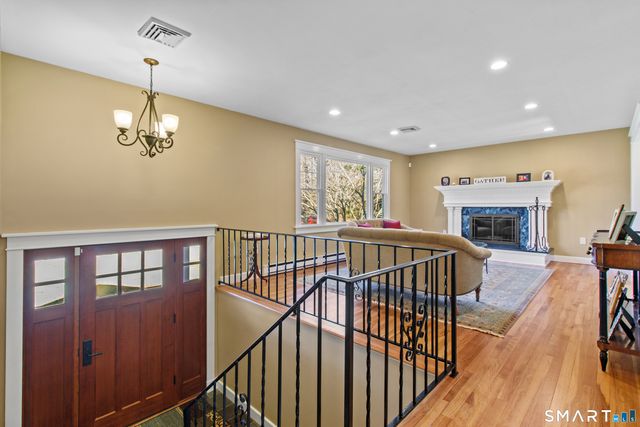 23 Olmstead Lane, Ridgefield, CT 06877