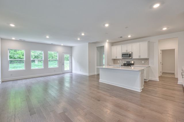 612 Phoebe Way, Gallatin, TN 37066