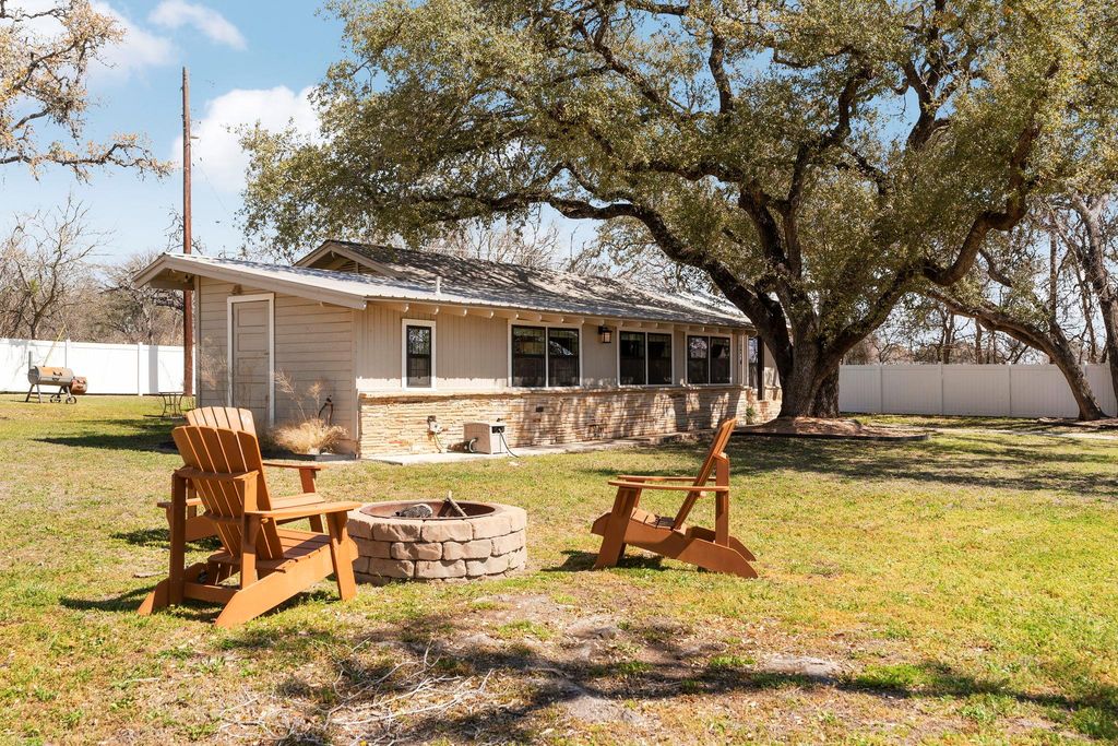 200 Creek RD, Dripping Springs, TX 78620