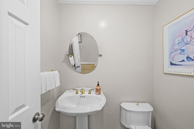 8217 BUCKSPARK LN W, Potomac, MD 20854