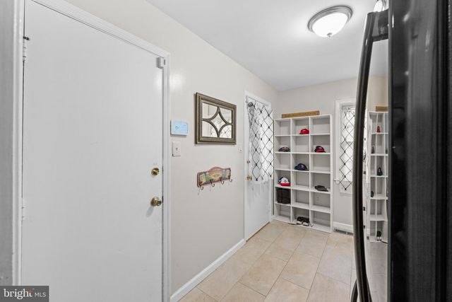 8217 BUCKSPARK LN W, Potomac, MD 20854