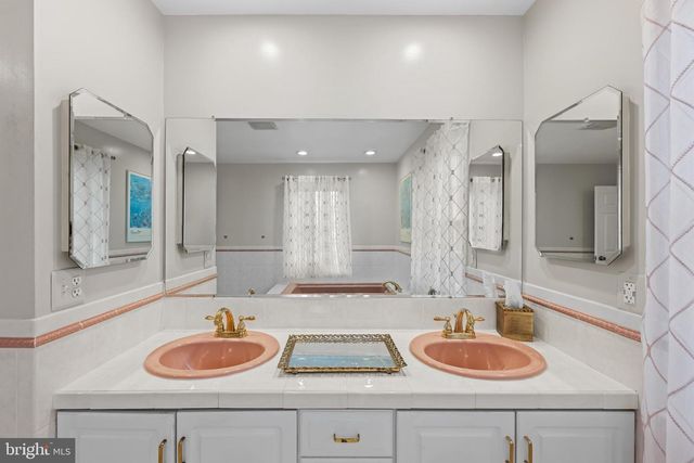 8217 BUCKSPARK LN W, Potomac, MD 20854