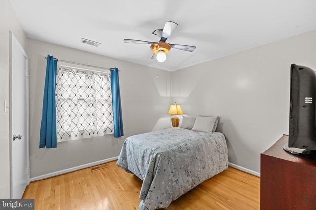 8217 BUCKSPARK LN W, Potomac, MD 20854