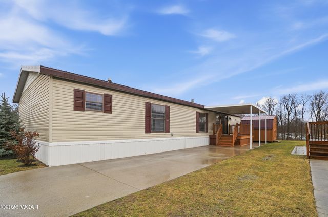 591 Lakeridge Drive, Lima, OH 45804