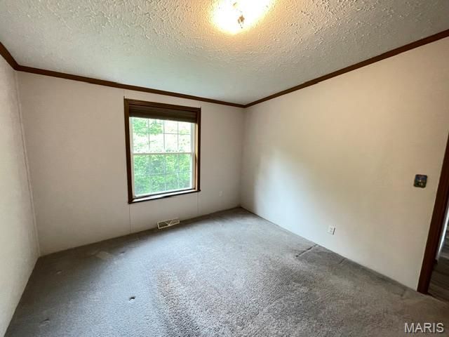 12441 Ladue Road, Creve Coeur, MO 63141