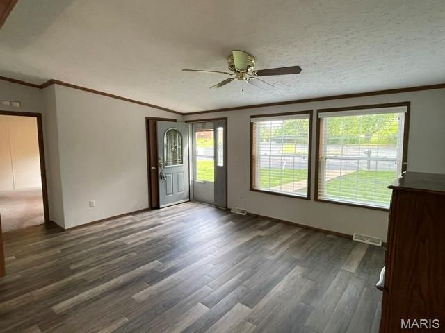 12441 Ladue Road, Creve Coeur, MO 63141