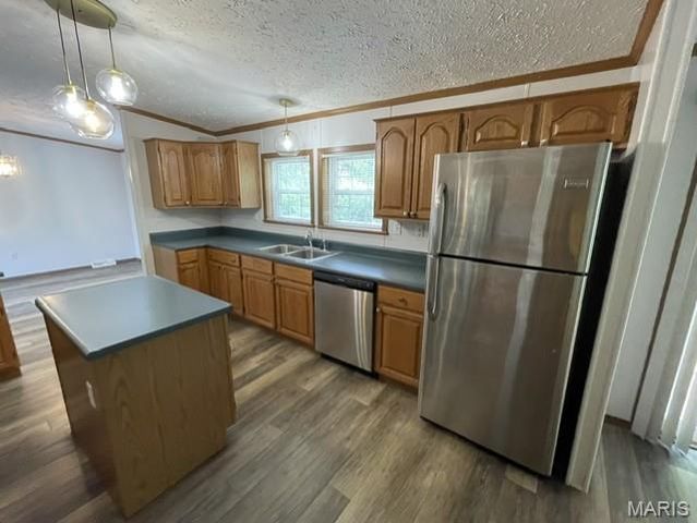 12441 Ladue Road, Creve Coeur, MO 63141