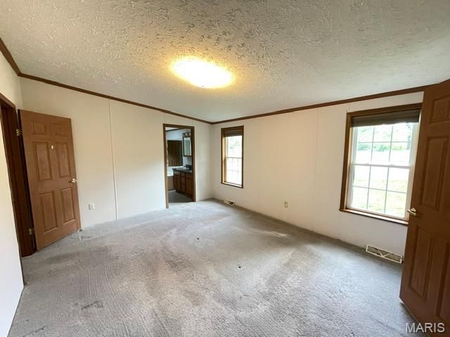 12441 Ladue Road, Creve Coeur, MO 63141