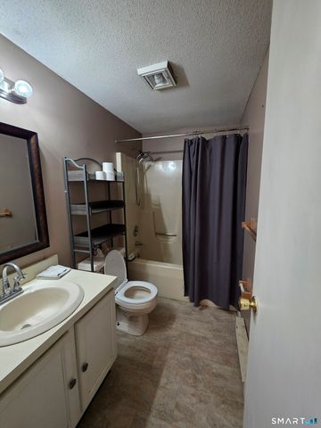 51 Brook Street 6C, Naugatuck, CT 06770