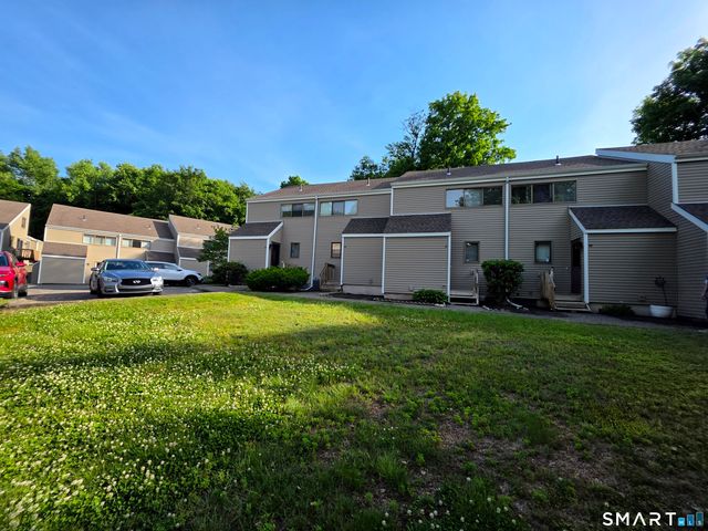 51 Brook Street 6C, Naugatuck, CT 06770