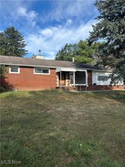 5011 West Boulevard NW, Canton, OH 44718