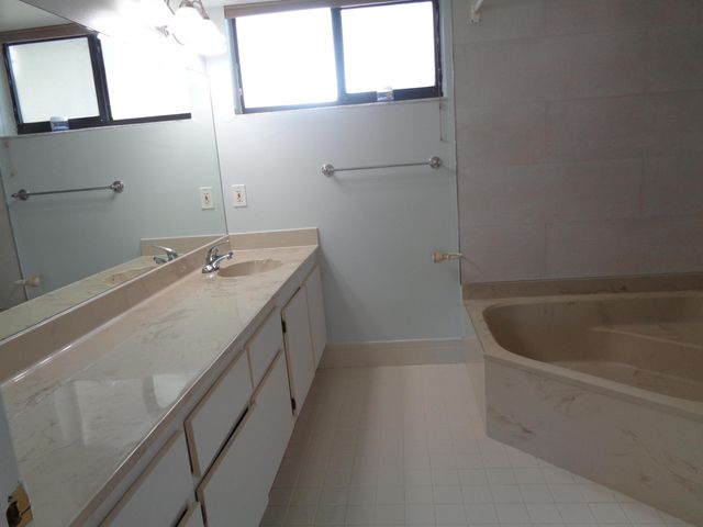 6328 W Longboat Ln Lane W 201, Boca Raton, FL 33433