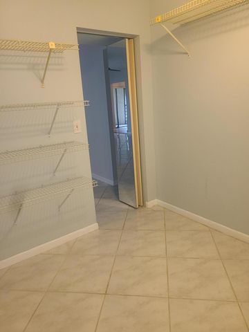 6328 W Longboat Ln Lane W 201, Boca Raton, FL 33433