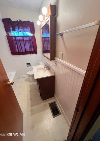 724 N Main Street, Ada, OH 45810