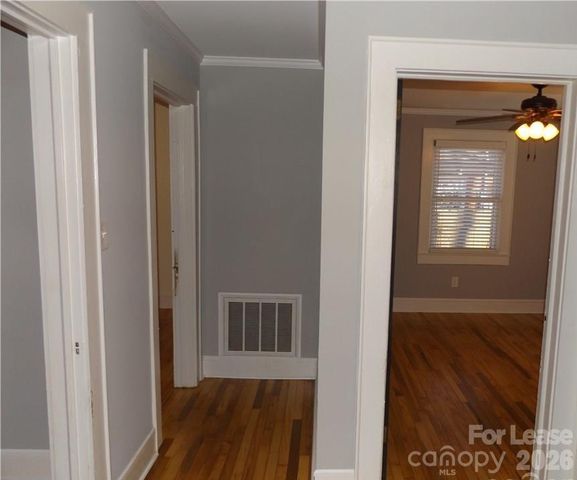 1024 8th Street NE, Hickory, NC 28601