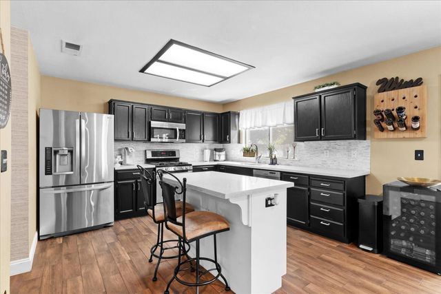 1765 Magnolia Dr, Yuba City, CA 95991