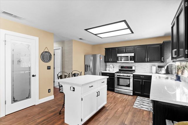 1765 Magnolia Dr, Yuba City, CA 95991