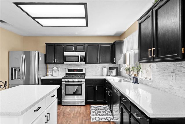 1765 Magnolia Dr, Yuba City, CA 95991