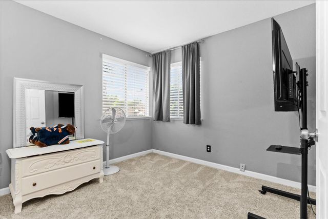 1765 Magnolia Dr, Yuba City, CA 95991