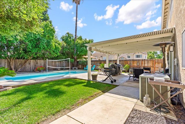 1765 Magnolia Dr, Yuba City, CA 95991