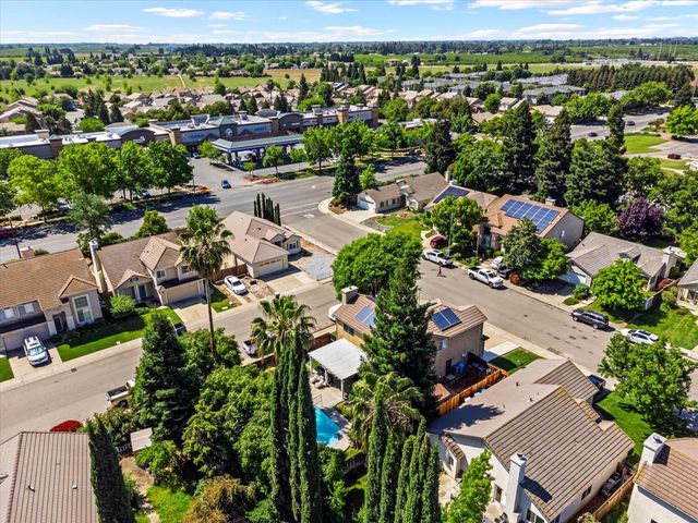 1765 Magnolia Dr, Yuba City, CA 95991