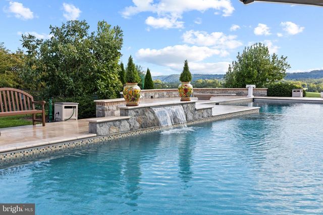 500 POLO LN, Wrightsville, PA 17368