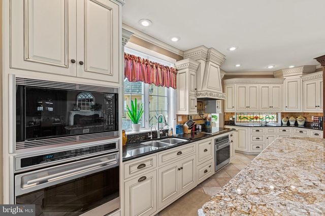 500 POLO LN, Wrightsville, PA 17368