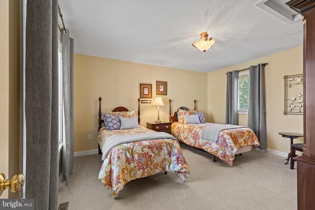 500 POLO LN, Wrightsville, PA 17368