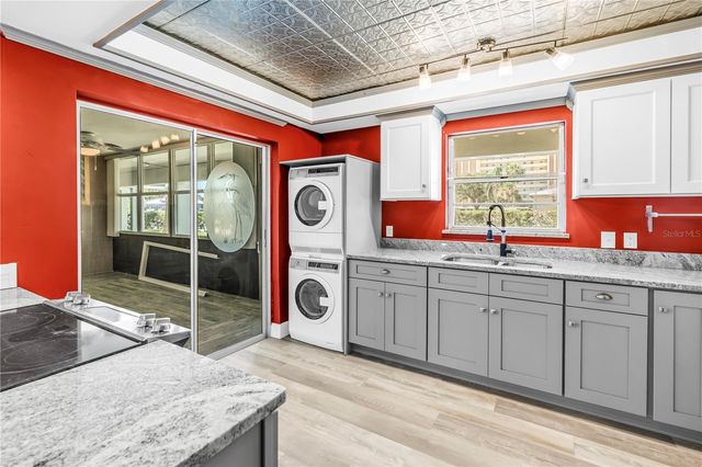 4455 DUHME ROAD 109, St Petersburg, FL 33708