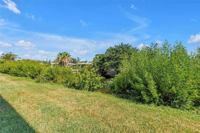 4455 DUHME ROAD 109, St Petersburg, FL 33708