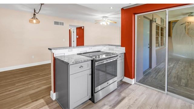 4455 DUHME ROAD 109, St Petersburg, FL 33708