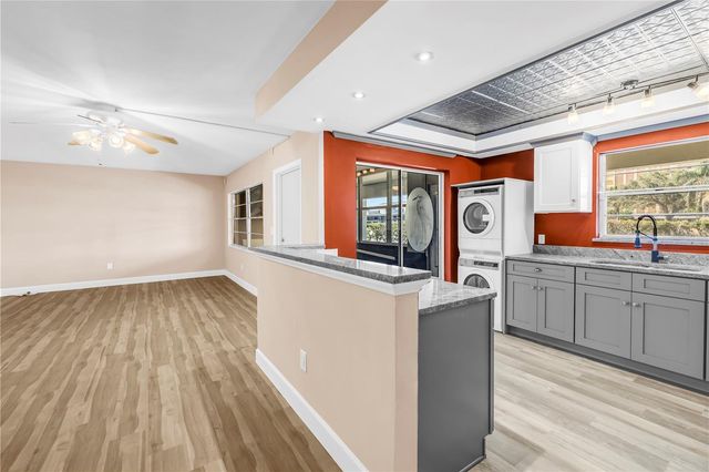 4455 DUHME ROAD 109, St Petersburg, FL 33708