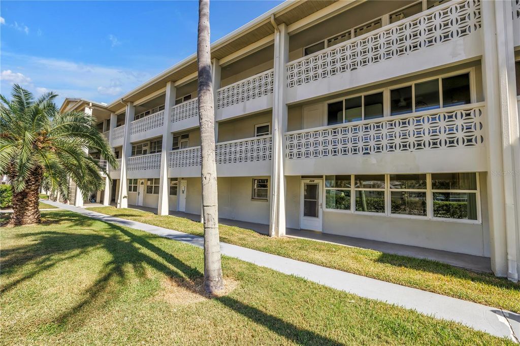 4455 DUHME ROAD 109, St Petersburg, FL 33708