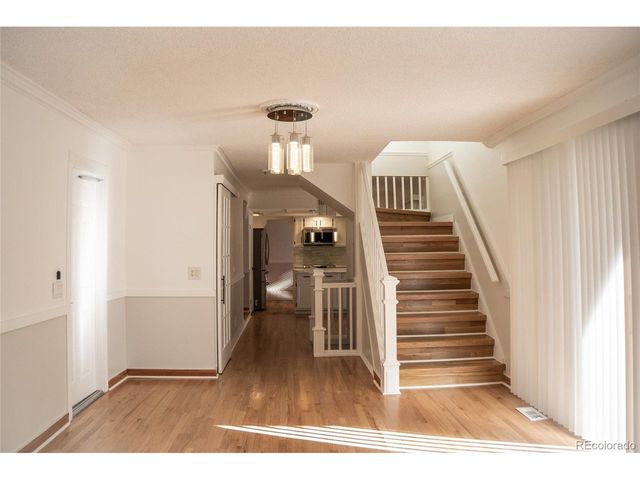 3709 S Mission Pkwy, Aurora, CO 80013