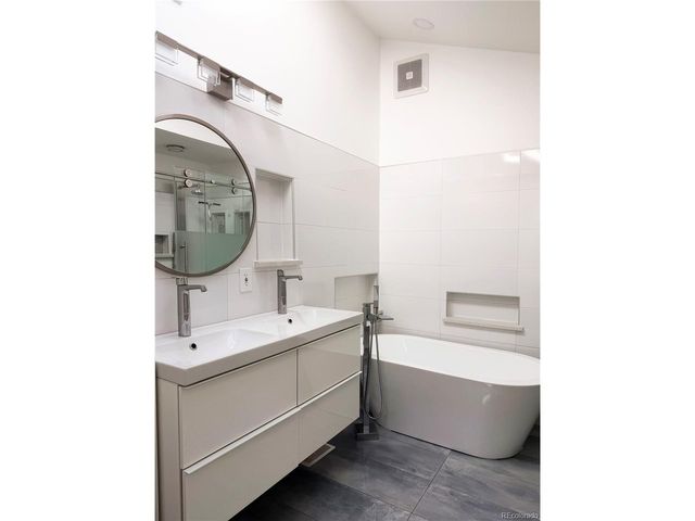 3709 S Mission Pkwy, Aurora, CO 80013
