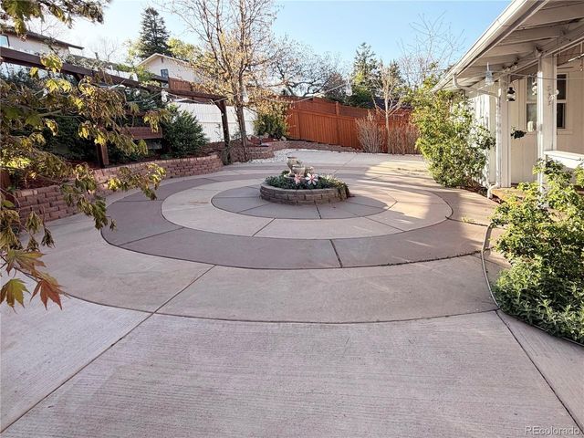 3709 S Mission Pkwy, Aurora, CO 80013