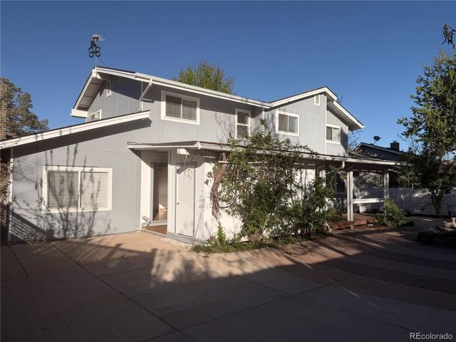 3709 S Mission Pkwy, Aurora, CO 80013
