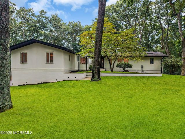 25 Mahoras Drive, Ocean Twp, NJ 07712