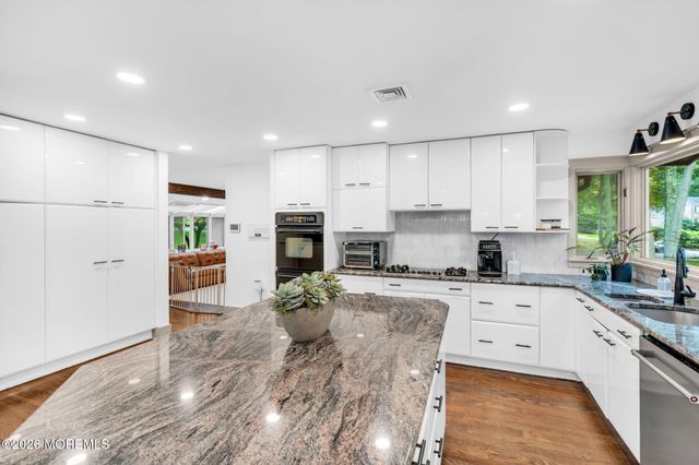 25 Mahoras Drive, Ocean Twp, NJ 07712