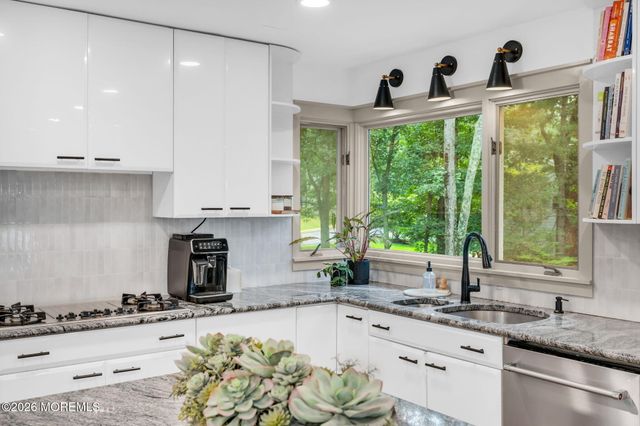 25 Mahoras Drive, Ocean Twp, NJ 07712