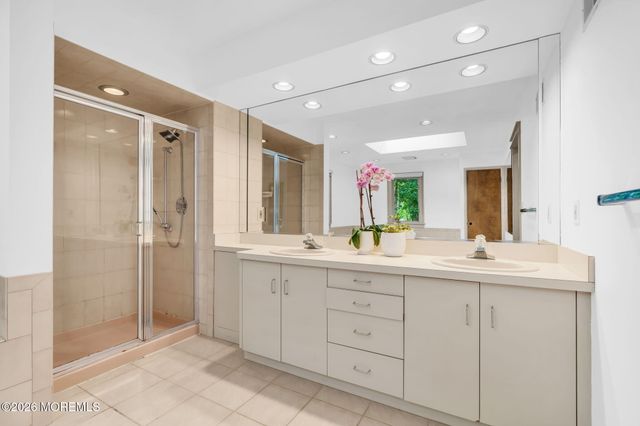 25 Mahoras Drive, Ocean Twp, NJ 07712