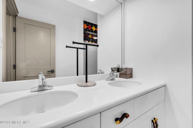 25 Mahoras Drive, Ocean Twp, NJ 07712
